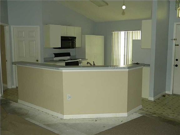 2nd image of 169 Pin Oak Pl