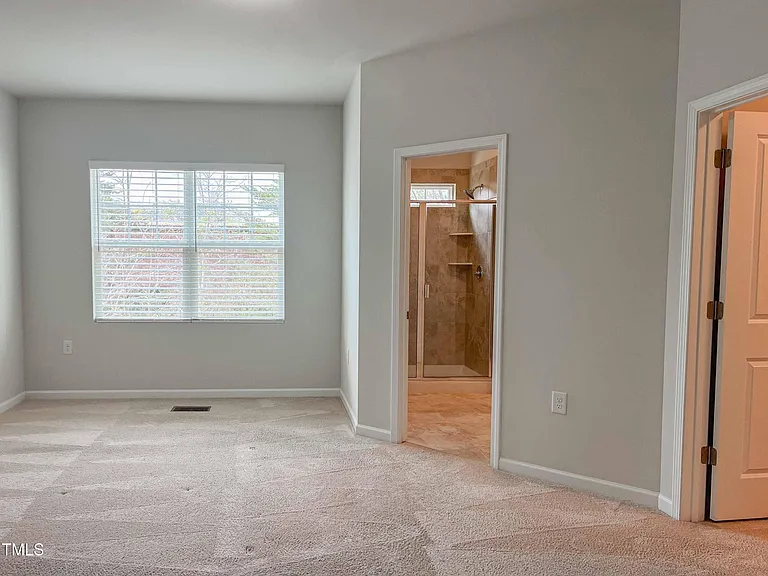6027 Beale Loop — Photo 7