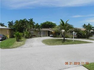 930 N 32nd Ave, Hollywood, FL 33021