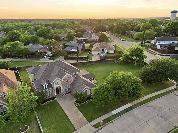 2nd image of 3913 Tidal Dr