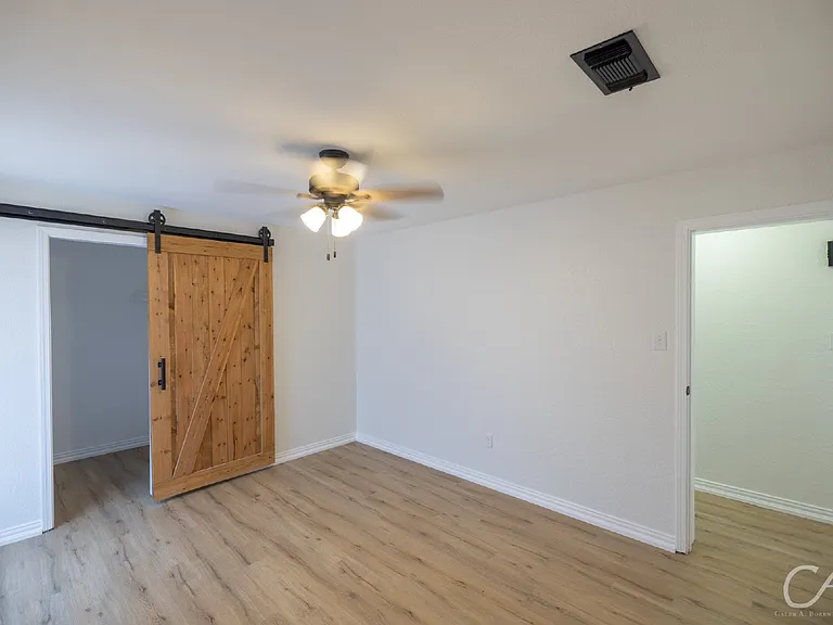 3610 Purdue Ln — Photo 11