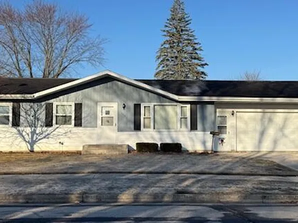 1707 Jackson STREET, New Holstein, WI 53061