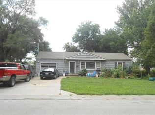 8403 E 86th Ter, Raytown, MO 64138