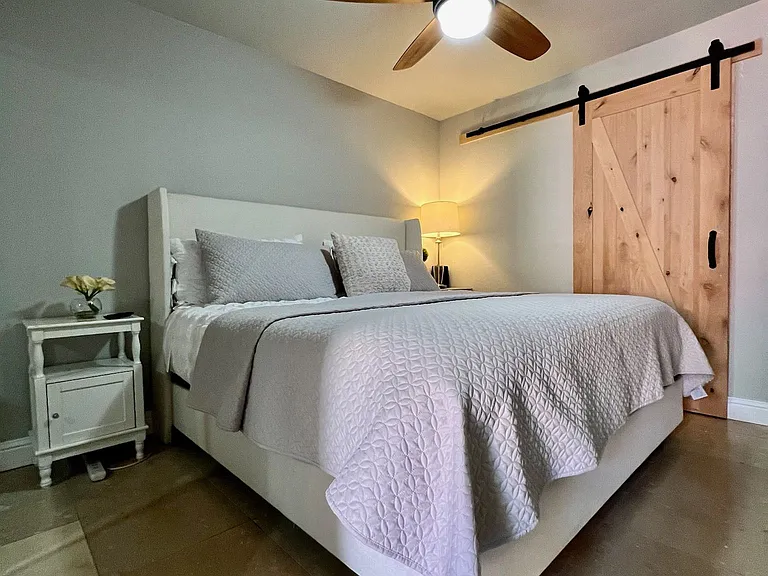 311 Fairview Dr — Photo 3
