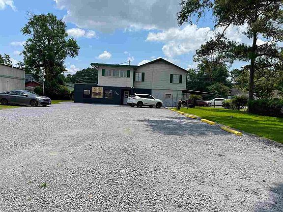 2nd image of 2860 Bolivar St
