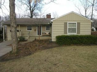 4026 W 72nd Ter, Prairie Village, KS 66208