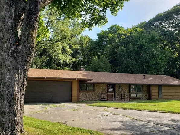 5 Lou Juan Dr, Glen Carbon, IL 62034