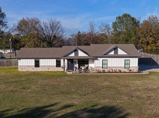 290 Bunker Hill Rd, Hooks, TX 75561