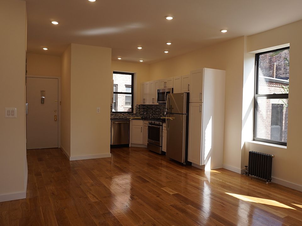 1st image of 558 11th St #Three_b