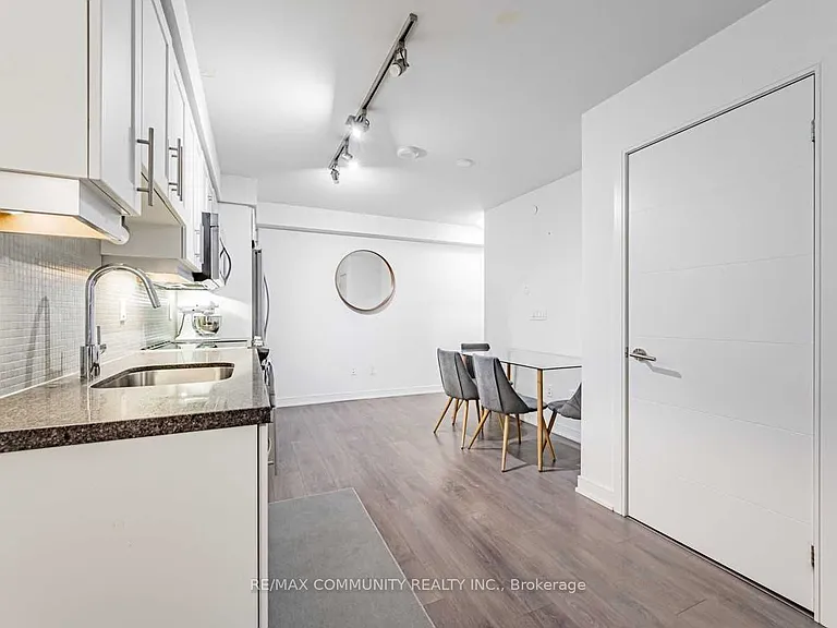 525 Adelaide St W #631 — Photo 7