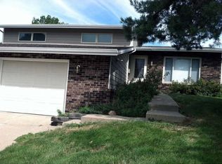 1345 NW 104th St, Clive, IA 50325