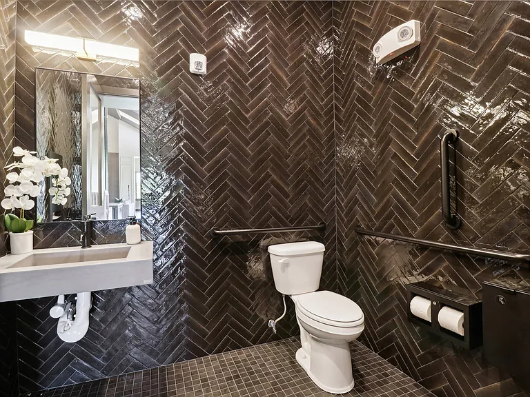 The Depot Luxury Apartments — Photo 65