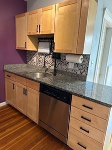 65 Palmer St APT 2, Salem, MA, 01970
