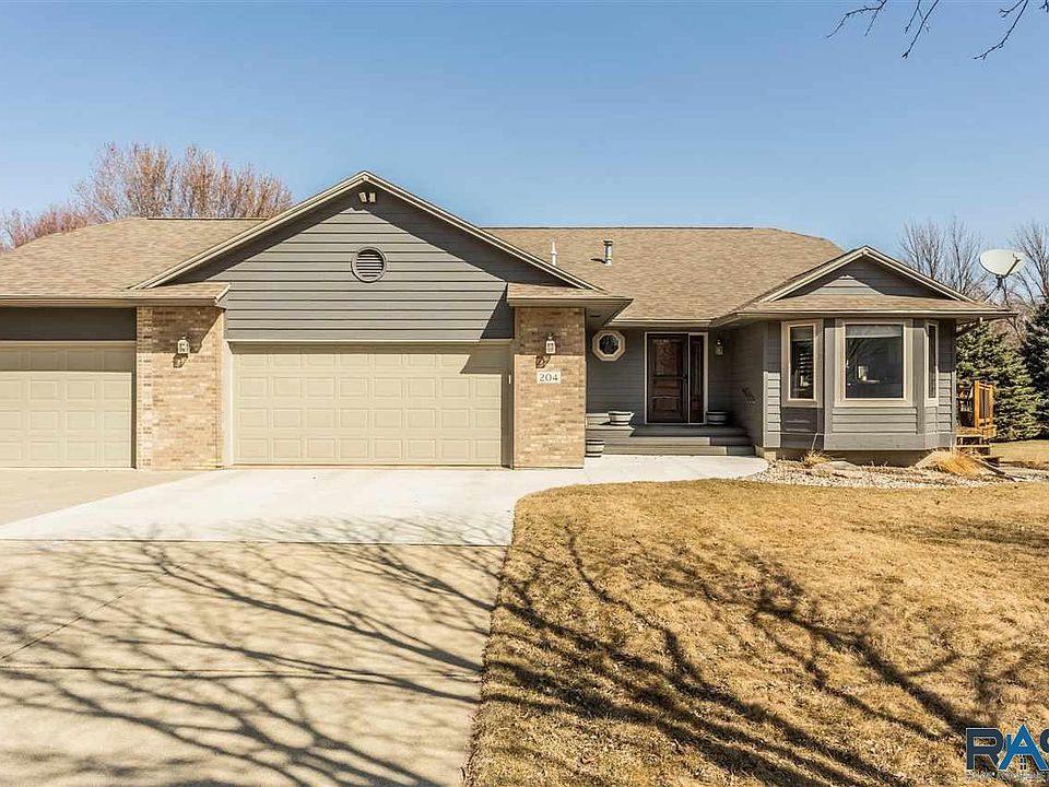 204 E 8th St, Crooks, SD 57020 Zillow