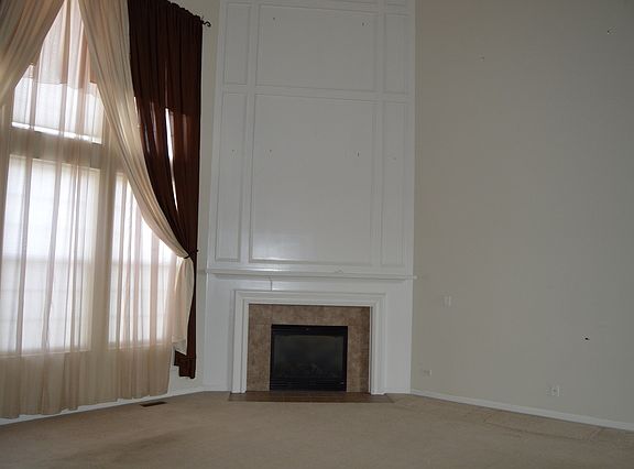 5th image of 3525 Carlisle Ln