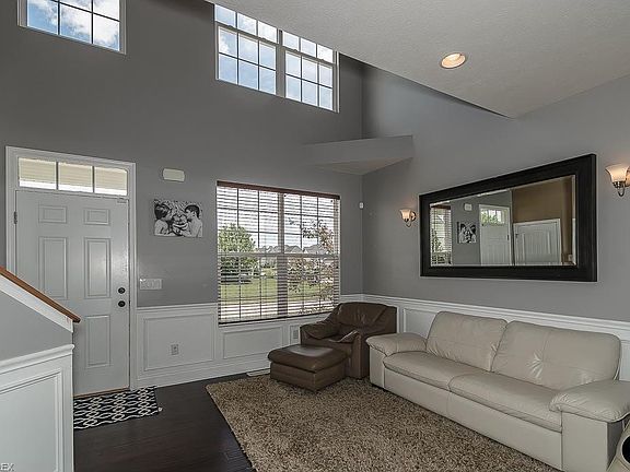 2nd image of 7634 Brookgate Way