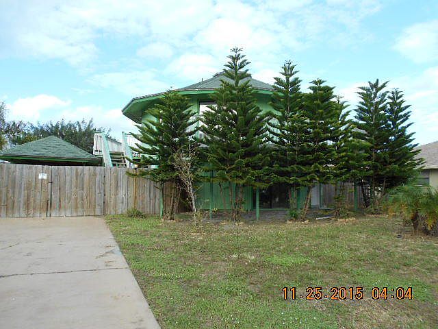 1st image of 207 SW Glenwood Drive
