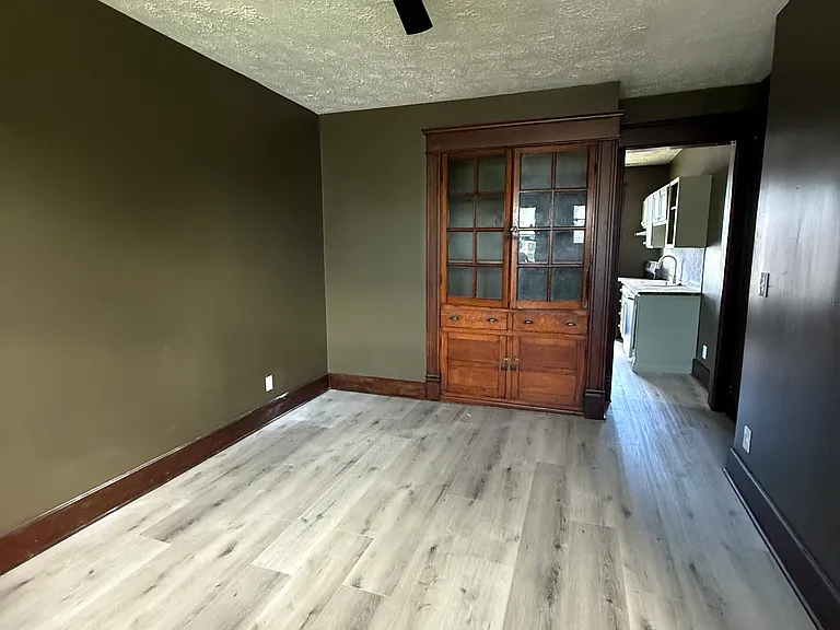 2060 Central Ave #2 — Photo 4