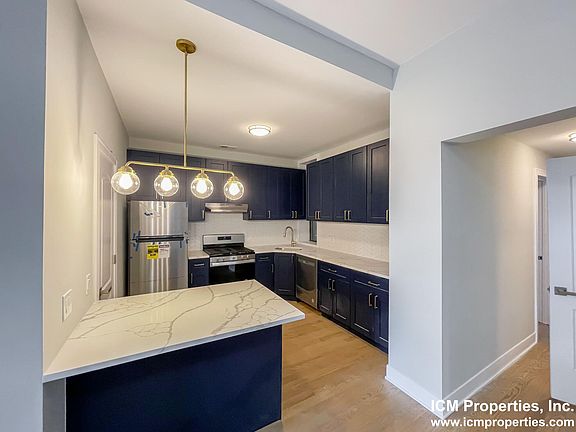 2nd image of 2922 W Logan Blvd #2924-1