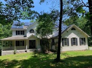 9 James Ct, Mount Pocono, PA 18344