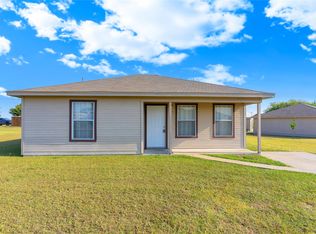 1706 Overland Dr, Cleburne, TX 76033