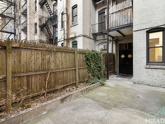 2nd image of 434 E 89th St APT C