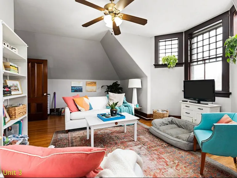 668 Middle St #3 — Photo 2
