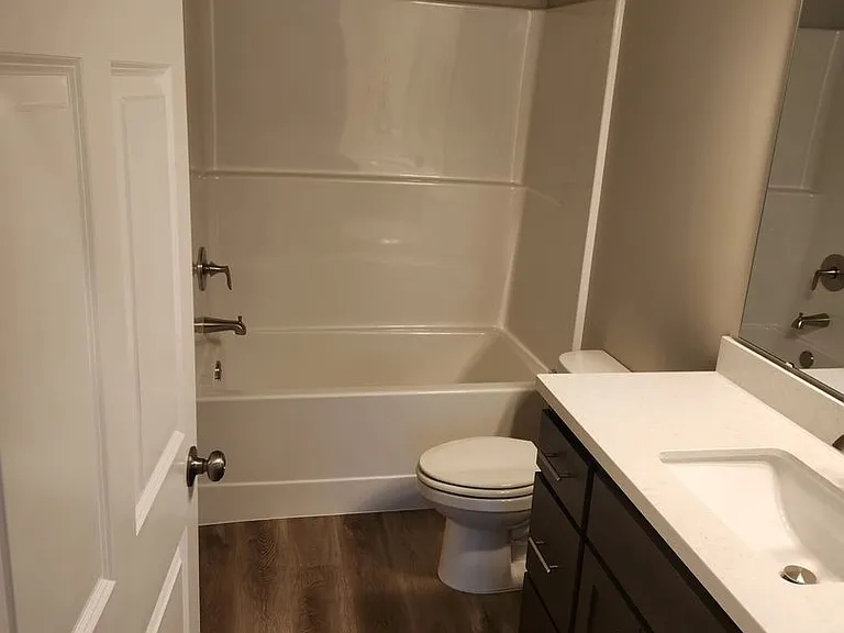 410 Apartments in Beautiful Bonney Lake, Washington — Photo 21