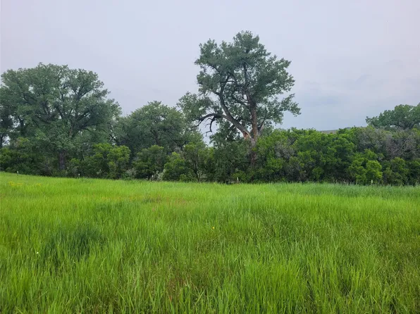 35 Russell Ranch Ln, Great Falls, MT 59405
