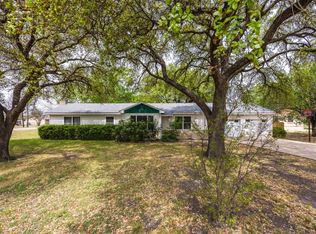 211 W Long St, Elm Mott, TX 76640