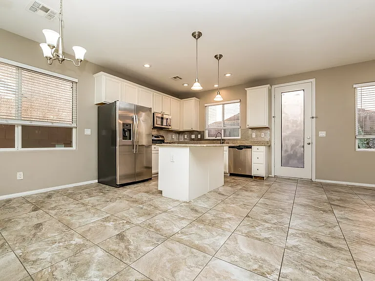 7369 Puddle Duck St — Photo 6
