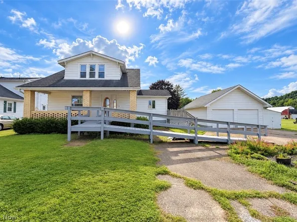 14060 Pershing Ave, Newcomerstown, OH 43832