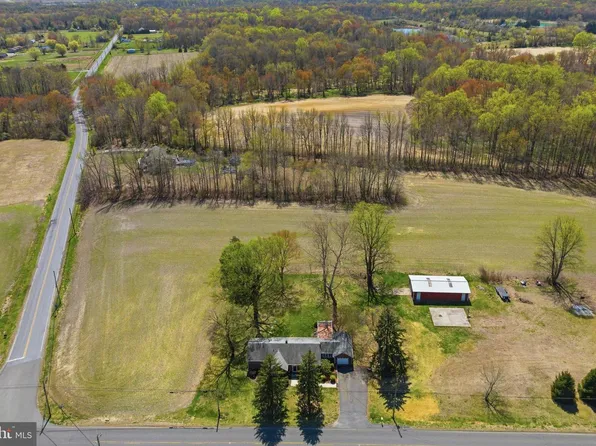 185 N Pennsville Auburn Rd #R, Penns Grove, NJ 08069