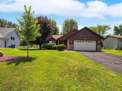 2010 Heritage Dr, Shakopee, MN, 55379