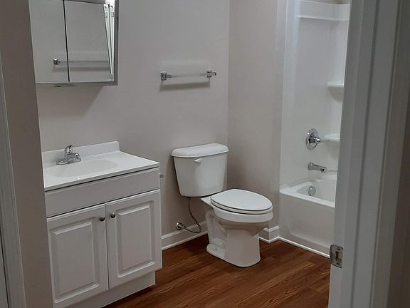 3rd image of 630 S 4th St #14962226