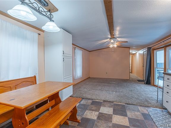3rd image of 354 Putt N Bay Dr