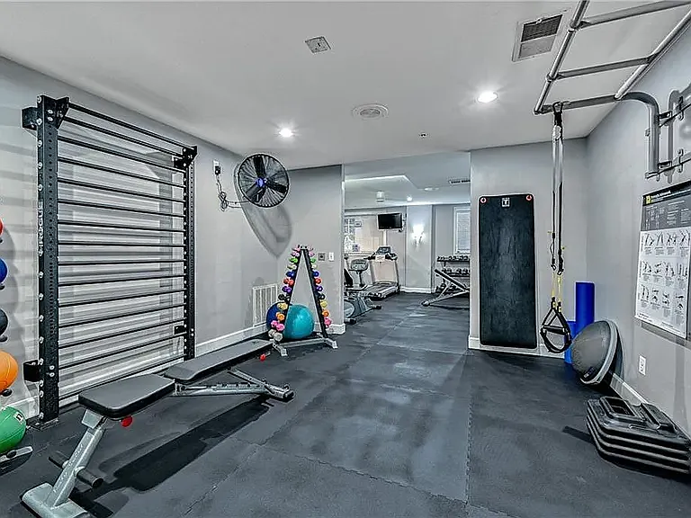 800 Peachtree St NE #8210 — Photo 11