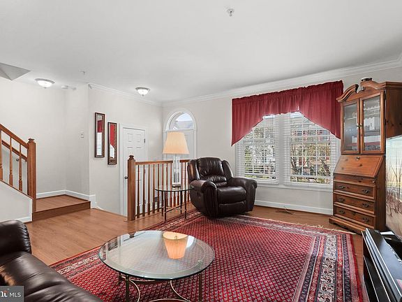 5th image of 7913 Brightmeadow Ct