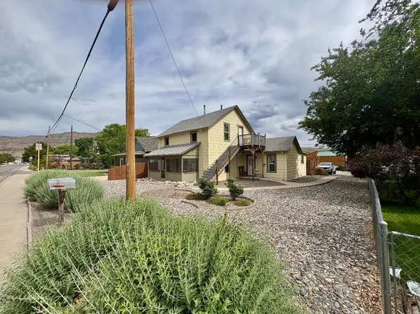 309 W 1st St, Palisade, CO 81526