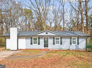 11 Johnston Rd, Griffin, GA 30224