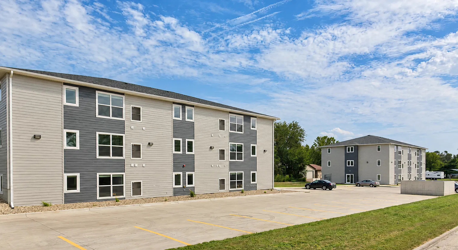 2 bed, $1,100 — Photo 1