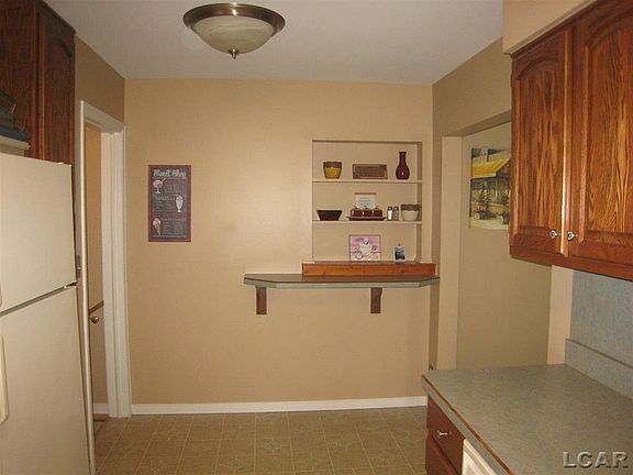 4th image of 602 Island Dr
