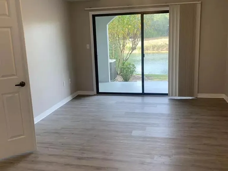 401 Westlake Ct #1 — Photo 11
