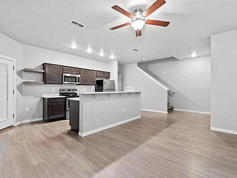 White Hawk Townhomes — Photo 84