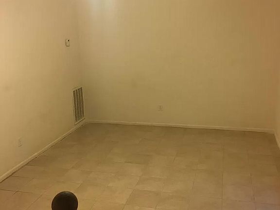 4th image of 10870 Champion Village Dr