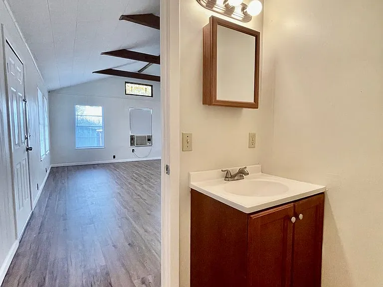 2121 Windy Hill Rd #B — Photo 6