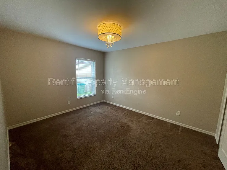 1710 SW 10th Pl — Photo 11