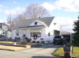 14 Flower St, Cranston, RI 02920