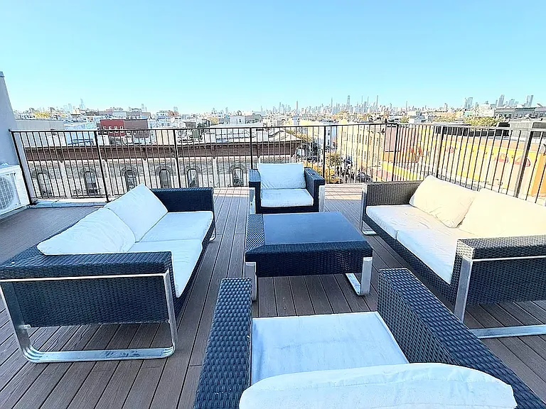 242 Knickerbocker Ave #3L — Photo 11