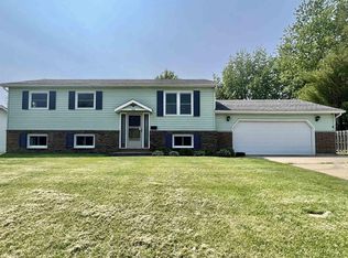 500 Arthur Dr, Clinton, WI 53525